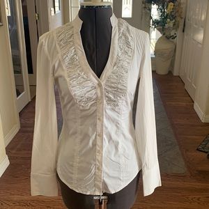 Casual, tapered, Express Design Studio shirt.